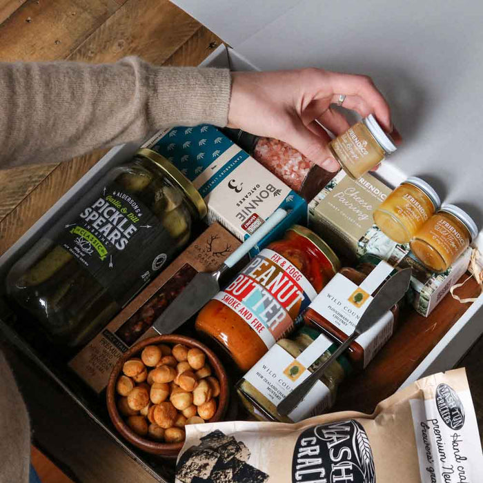 Antipasto Entertainer Deluxe Gift Box