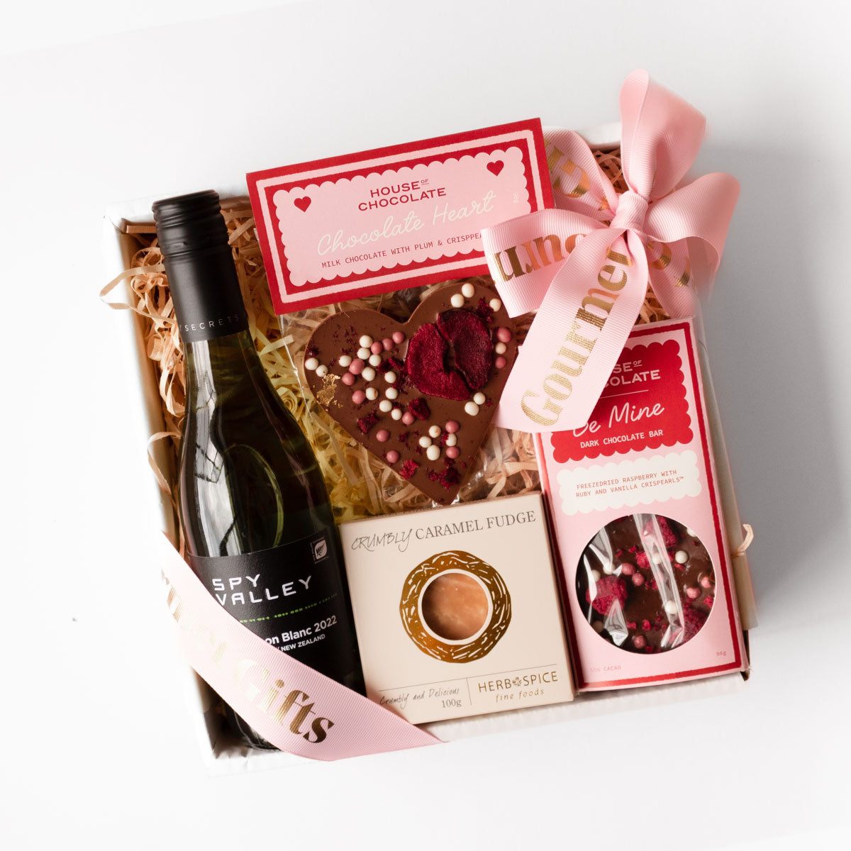 https://gourmetgifts.co.nz/cdn/shop/products/Gourmet-gifts-giftbox-valentinesday-3.jpg?v=1674528413&width=1200